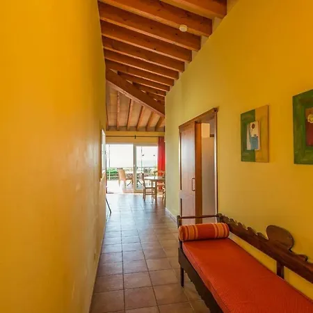 Iris Torret Villa Punta Prima (Menorca)